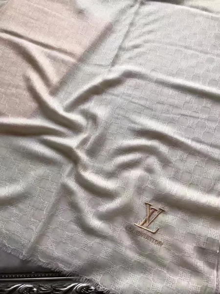 Louis Vuitton Scarf LVS9223E Louis Vuitton Scarf LVS9223E
