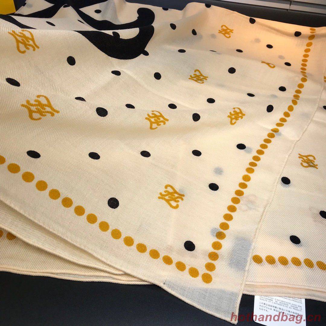 Fendi Scarf F00032 Fendi Scarf F00032