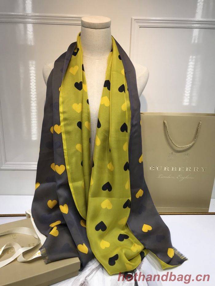 Burberry Scarf BBC00035 Burberry Scarf BBC00035