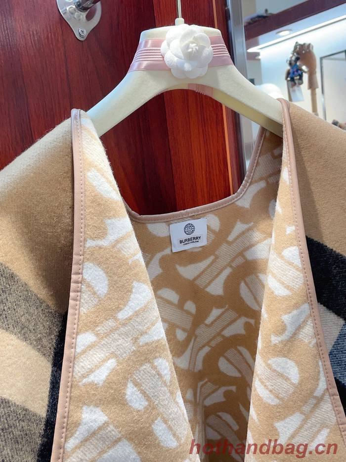 Burberry Cloak BBC00166 Burberry Cloak BBC00166