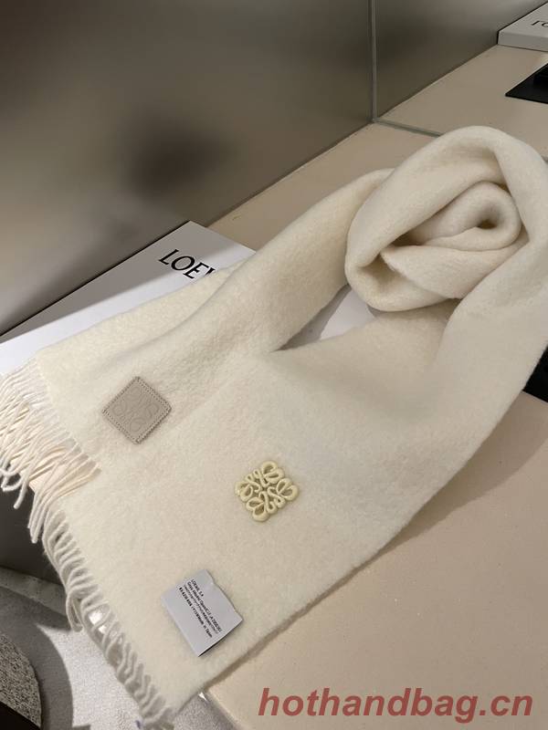 Loewe Scarf LOC00016 Loewe Scarf LOC00016