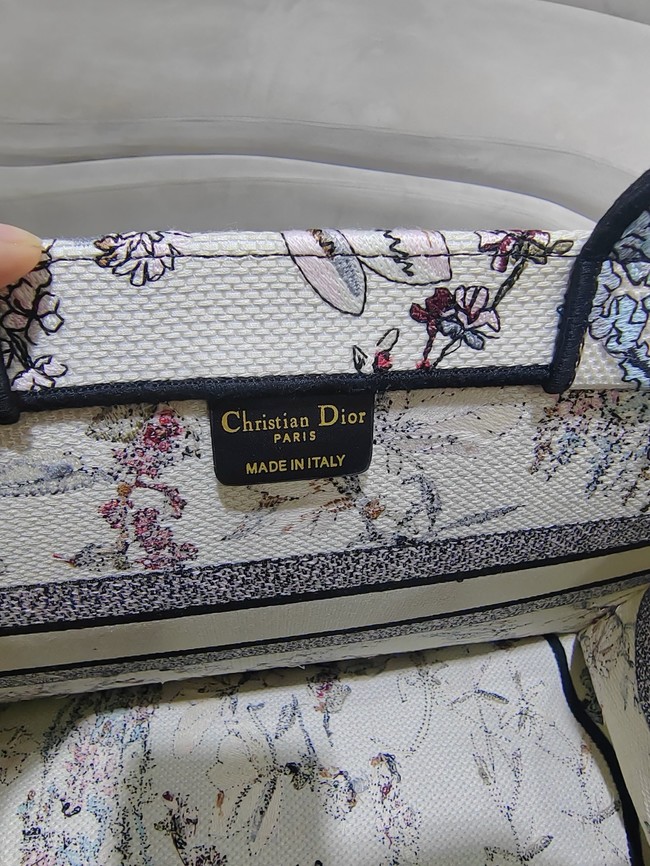 Medium Dior Book Tote Dior Pivoine Embroidery M1296ZEXH-1