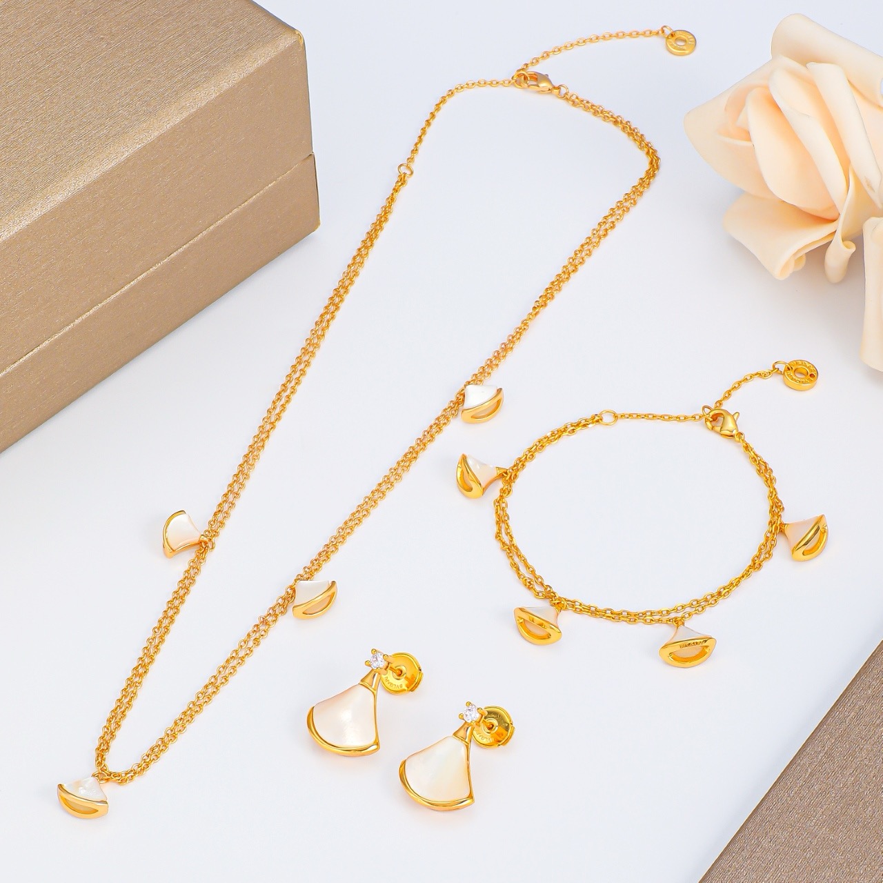 BVLGARI necklace&Bracelet&Earring CE81080