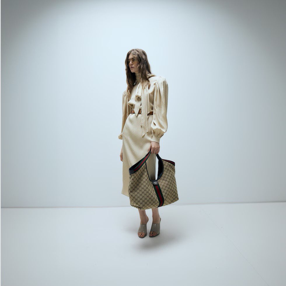 Gucci Giglio Large Tote Bag Variation Beige and Brown GG Canvas 853971 Gucci Giglio Large Tote Bag Variation Beige and Brown GG Canvas 853971