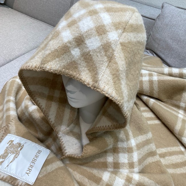 Burberry Cashmere cape 06398