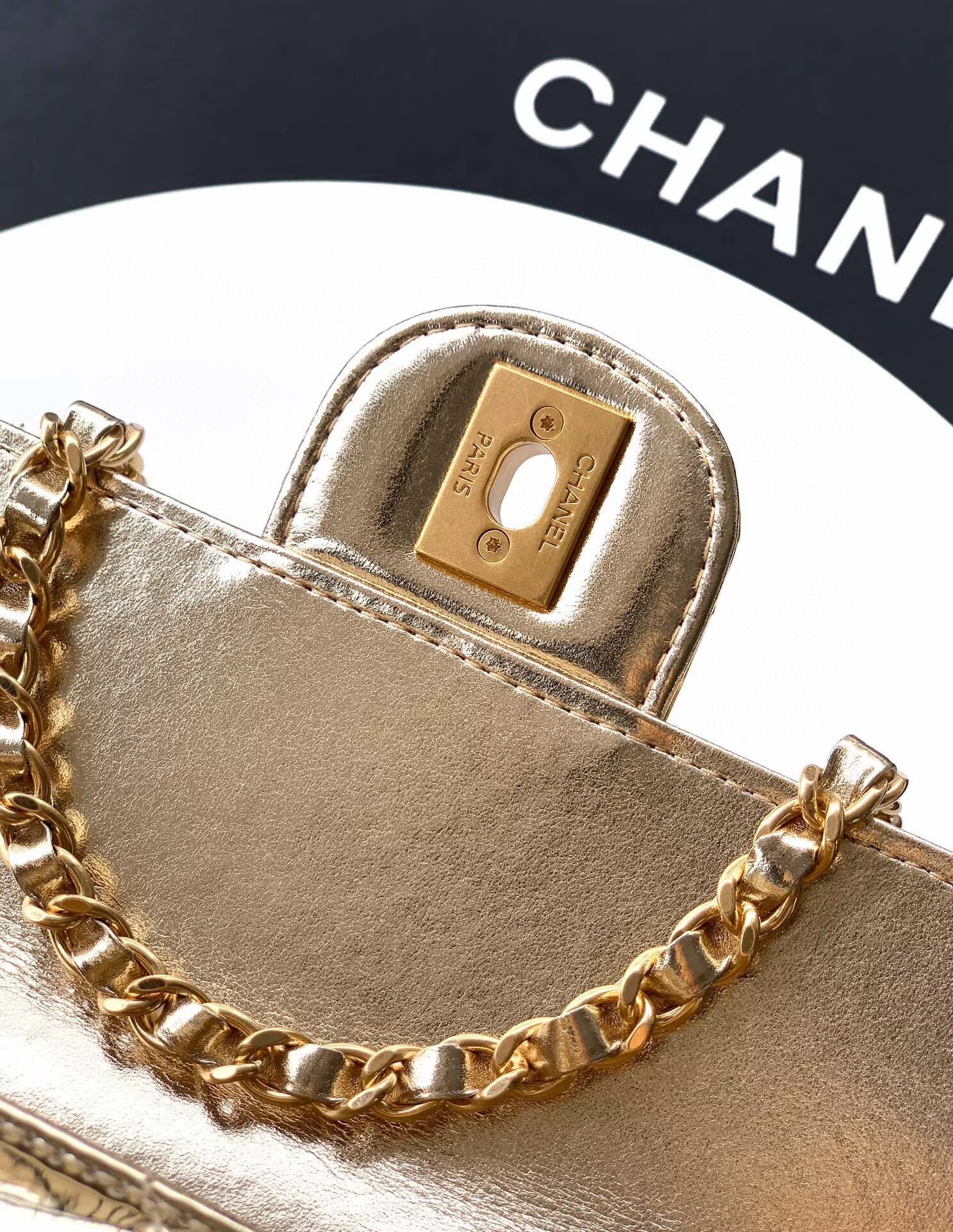 Chanel 25K Original Patent Leather Top Handle Bag A6321 Gold Chanel 25K Original Patent Leather Top Handle Bag A6321 Gold