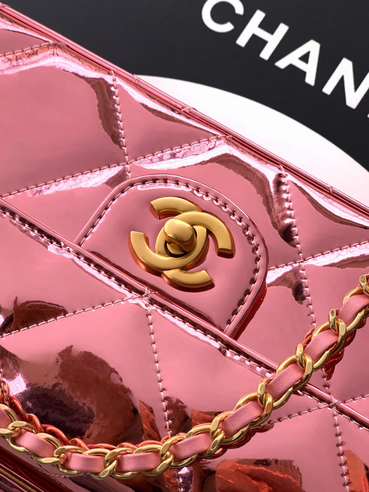 Chanel 25K Original Patent Leather Top Handle Bag A6321 Pink Chanel 25K Original Patent Leather Top Handle Bag A6321 Pink