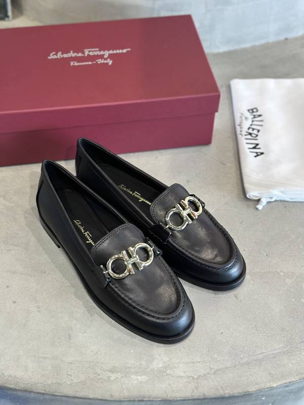 Ferragamo Shoes FMS00095