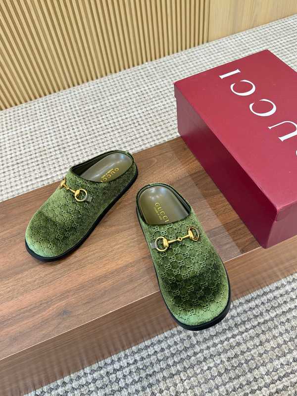 Gucci Shoes GUS00883 Heel 2CM