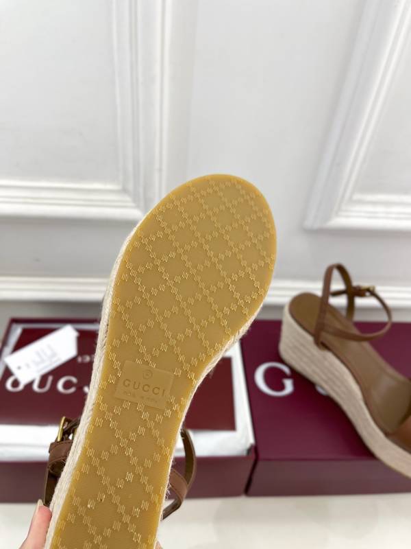 Gucci Shoes GUS00910 Heel 9CM