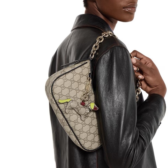 Gucci GG Emblem small shoulder bag 847447 brown