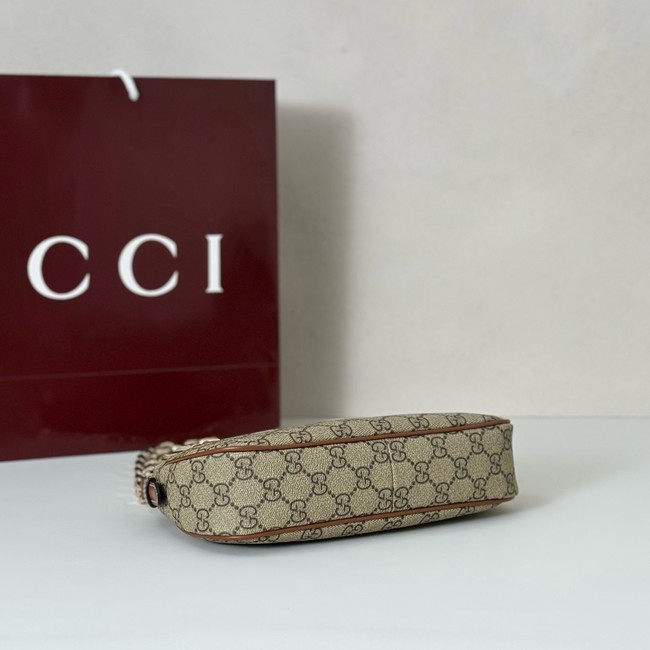 Gucci GG Emblem small shoulder bag 847447 brown