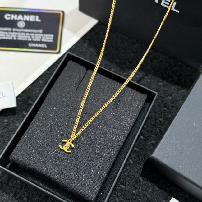 Chanel necklace CE81622