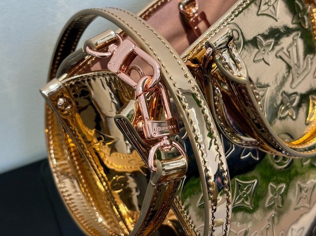 Louis Vuitton OnTheGo PM M26373 Rose gold