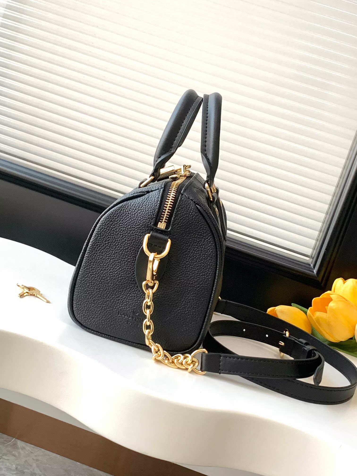 Louis Vuitton Speedy Bandouliere 25 M14043 Black