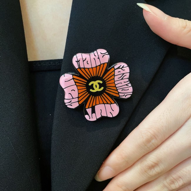 Chanel brooch CE81714