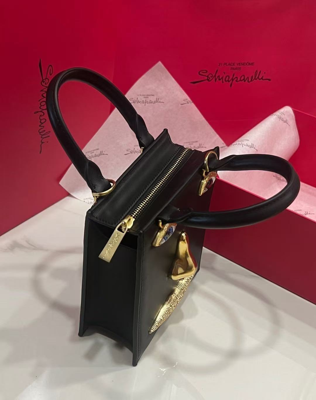 New Schiaparelli bags Original leather 50102 Black New Schiaparelli bags Original leather 50102 Black