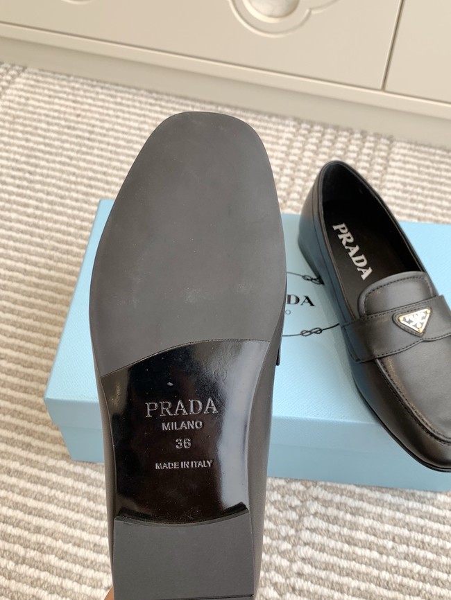 Prada leather loafers 87199-7