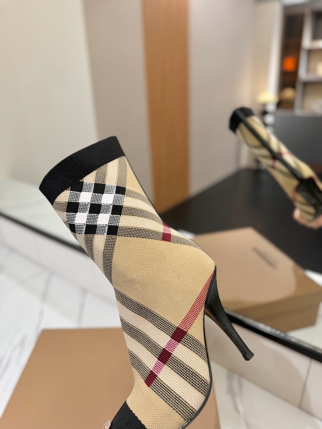 BurBerry Ankle Boot 87214-2