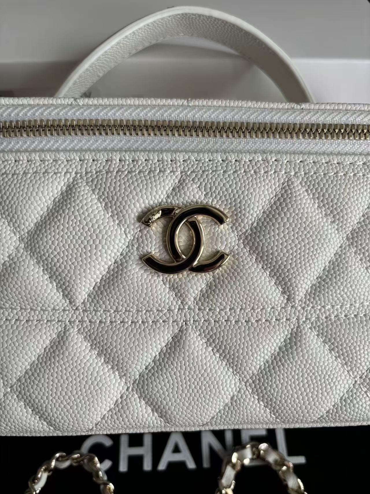 Chanel 25C Original Caviar Leather A96125 White
