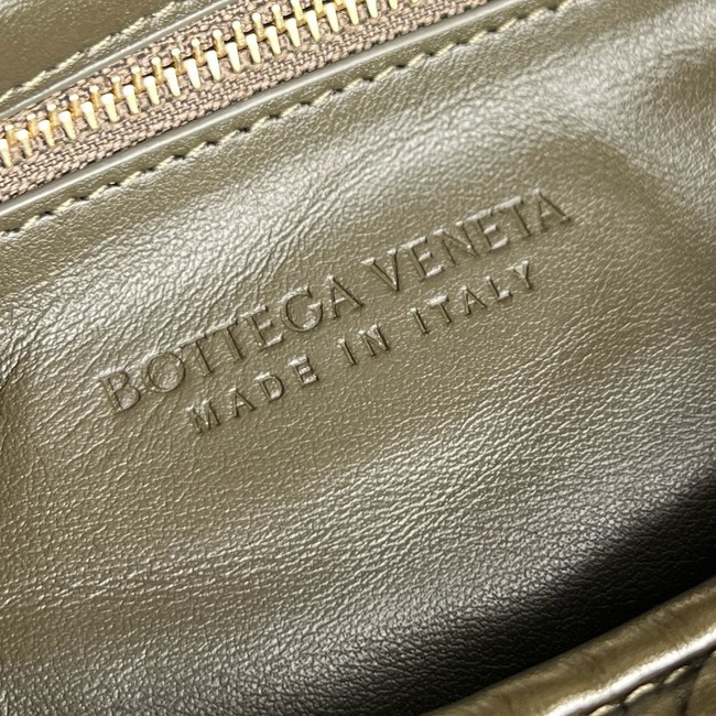 Bottega Veneta Hop calf leather 796262 Pinecone