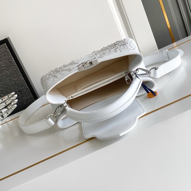 Louis Vuitton Capucines Mini M80083 white