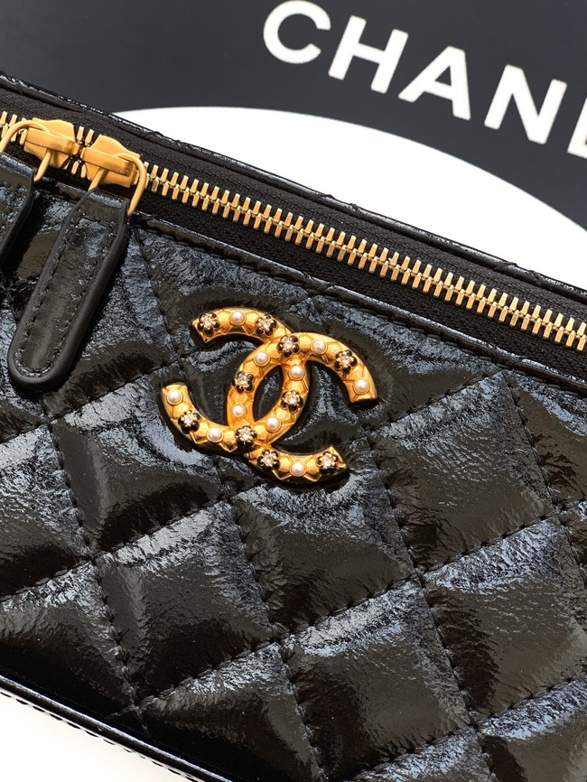 CHANEL 26C Vanity with Chain AP3940 black