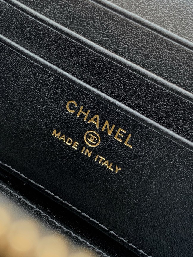 CHANEL 26C Vanity with Chain AP3940 black