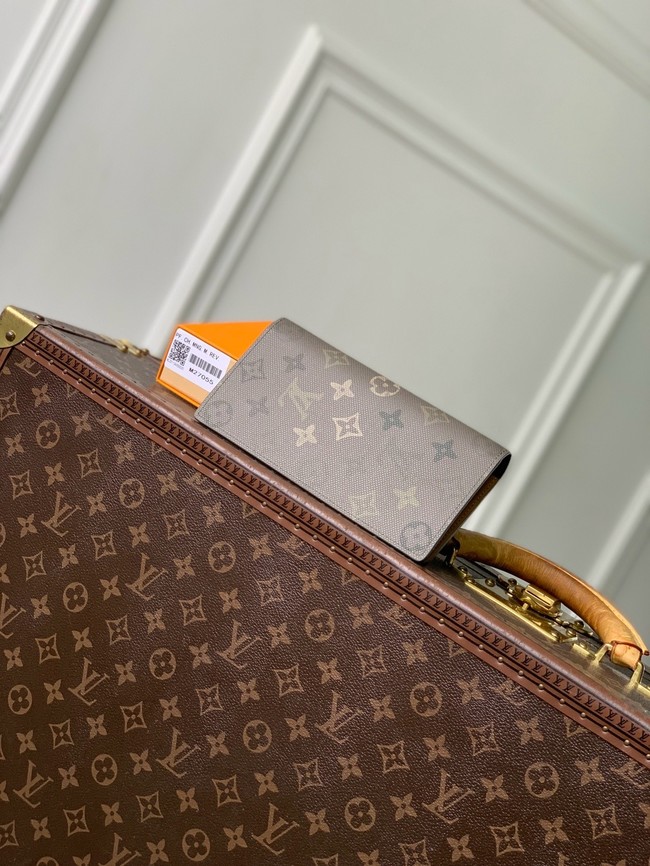 Louis Vuitton Brazza Wallet M27055 Khaki
