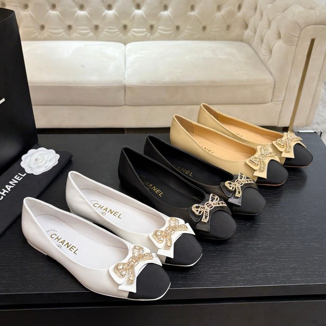 CHANEL Ballet flats C35960-2