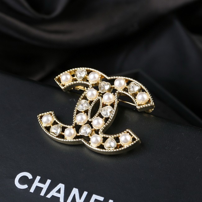 Chanel brooch CE81919