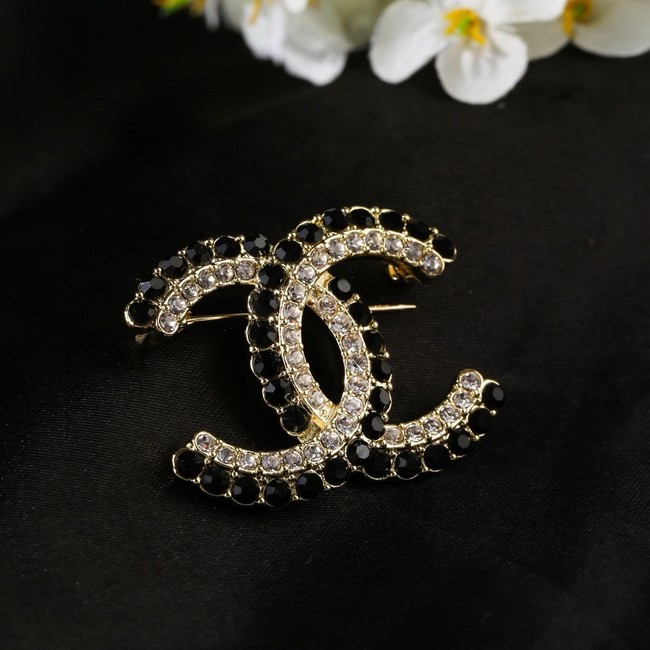 Chanel brooch CE81921